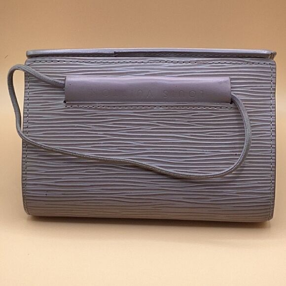 Vintage EUC Louis Vuitton Tri Fold Wallet - Picture 2 of 7